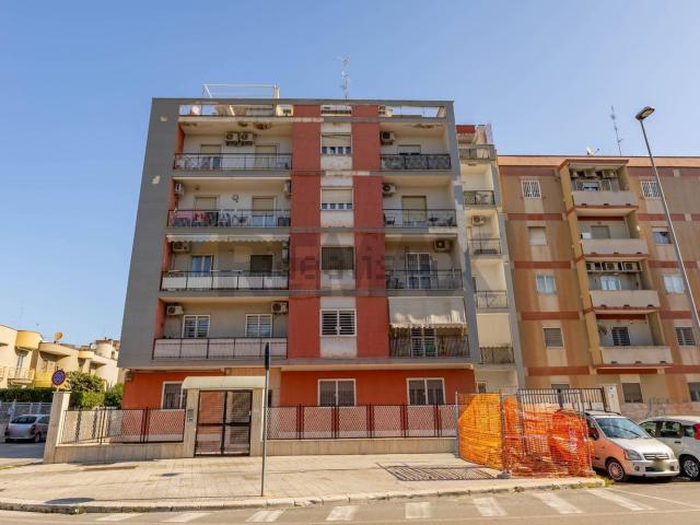 Appartamento in vendita di 105 m² in Viale Domenico Cotugno, 1