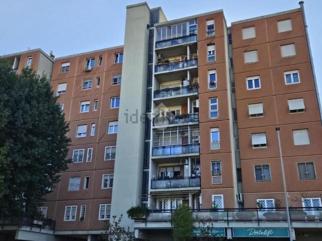 Appartamento in vendita di 105 m² in Viale Fernando Santi, 32