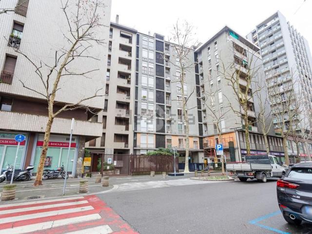 Appartamento in vendita di 105 m² in Viale Fratelli Casiraghi, 40