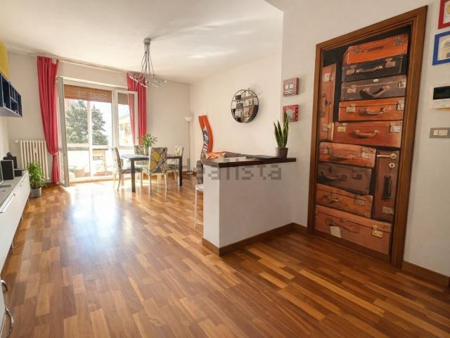 Appartamento in vendita di 105 m² in Viale Francesco Petrarca