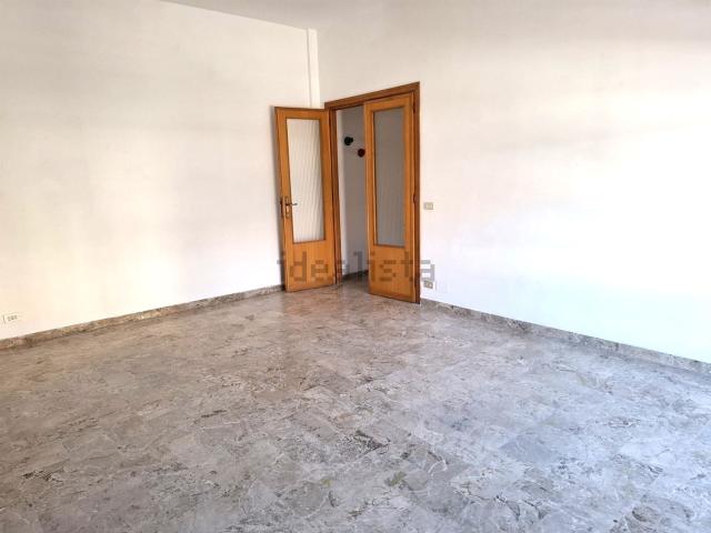 Appartamento in vendita di 105 m² in Viale G. Di Vittorio, 100