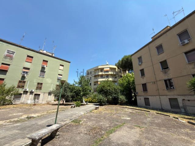 Appartamento in vendita di 105 m² in Viale Guglielmo Massaia, 40