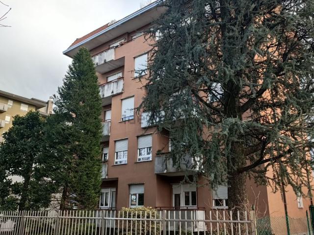 Appartamento in vendita di 105 m² in Viale Ippolito Nievo, 18