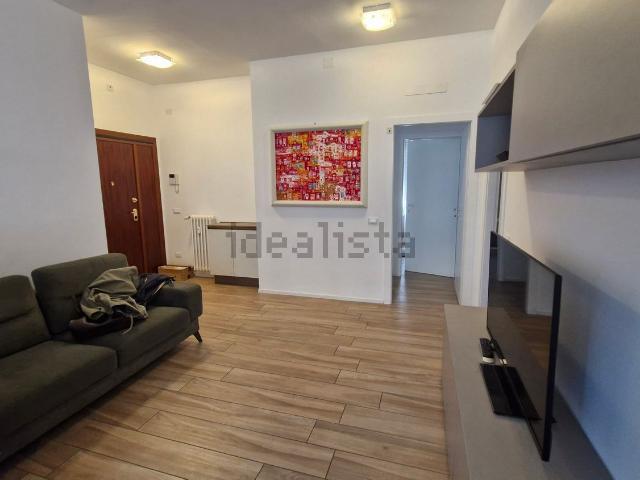 Appartamento in vendita di 105 m² in Viale Monte San Michele, 4
