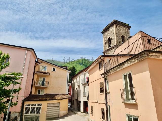 Appartamento in vendita di 105 m² in Vico de Santis, 39