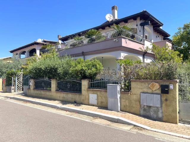 Appartamento in vendita di 105 m² in Vico I&apos  Marmilla, 30