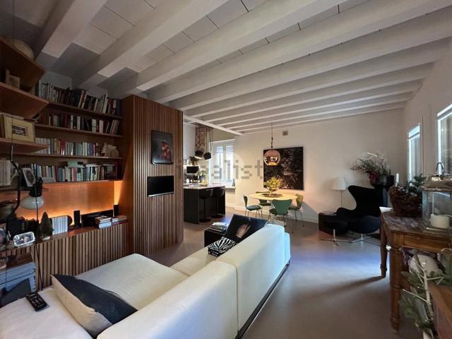 Appartamento in vendita di 105 m² in Vicolo San Pietro In Monastero, 8