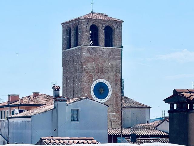 Appartamento in vendita di 105 m² in Calle Gradara