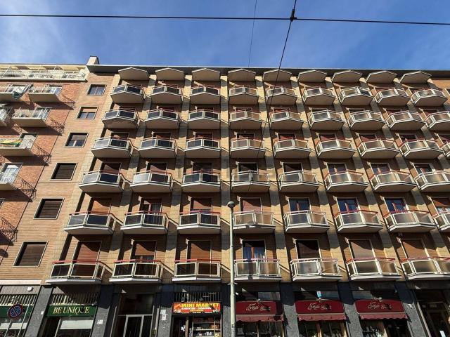 Appartamento in vendita di 105 m² in Corso Giulio Cesare, 203