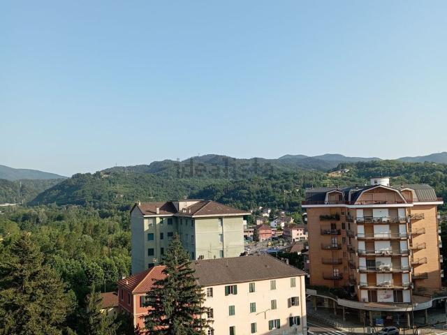 Appartamento in vendita di 105 m² in Corso Martiri della Libertà, 35