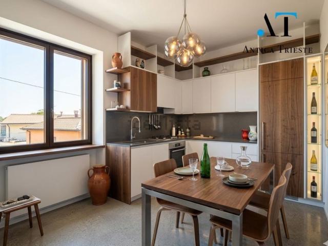 Appartamento in vendita di 105 m² in Frazione Sistiana, 15