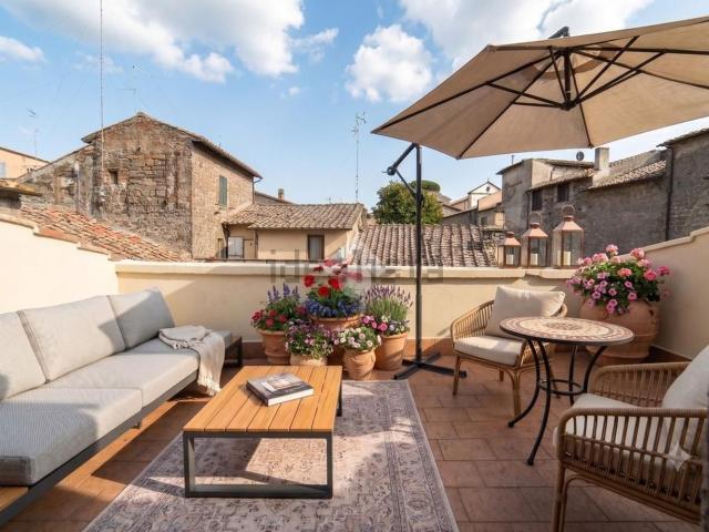 Appartamento in vendita di 105 m² in Piazza Giuseppe Verdi, 26