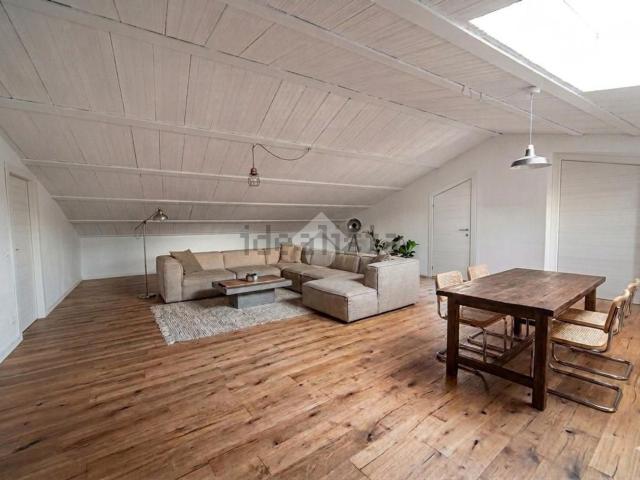 Appartamento in vendita di 105 m² in Piazza Giuseppe Verdi, 26