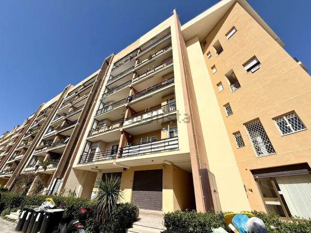 Appartamento in vendita di 105 m² in Piazza Dante Zèmini