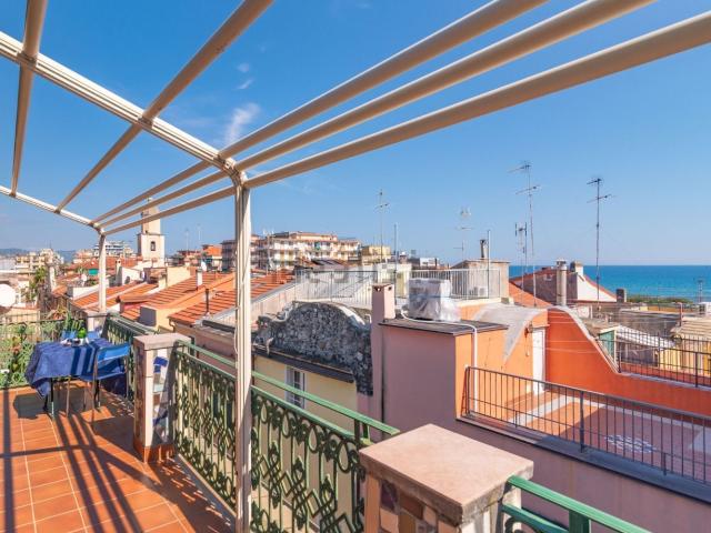 Appartamento in vendita di 105 m² in Piazza Madonna della Guardia, 5