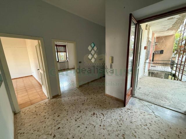 Appartamento in vendita di 105 m² in Piazza Michele Pironti