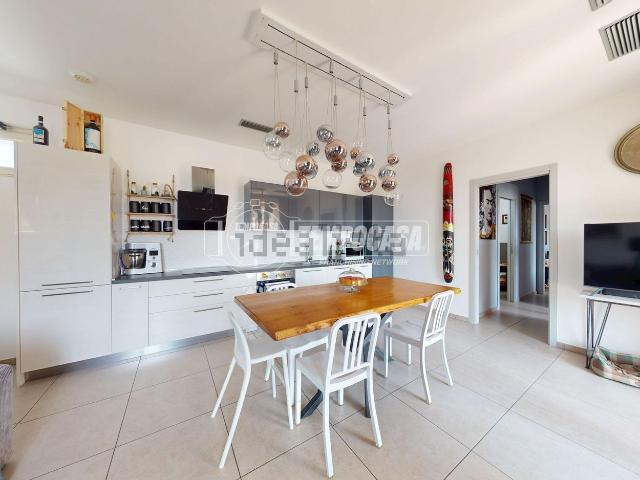 Appartamento in vendita di 105 m² in Strada San Matteo, 1