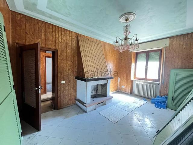 Appartamento in vendita di 105 m² in Strada Santa Caterina, 2536