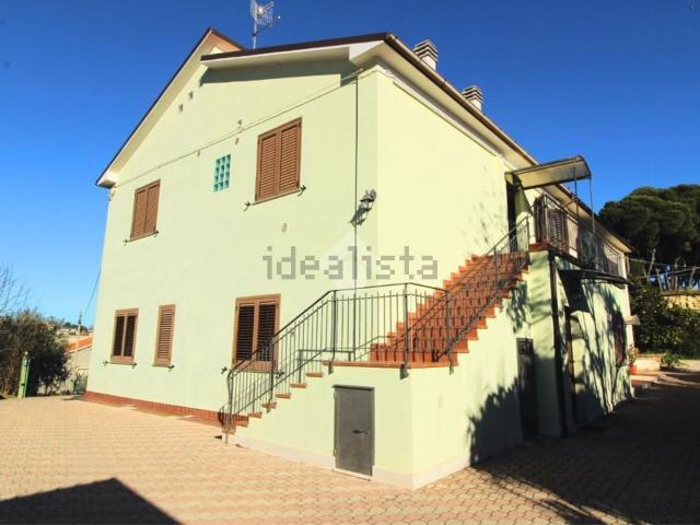 Appartamento in vendita di 105 m² in Strada Valle Ferzetti, 23