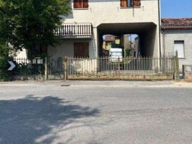 Appartamento in vendita di 106 m² in Via Chiesuola
