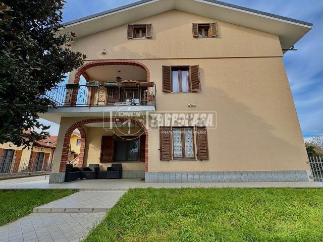 Appartamento in vendita di 106 m² in Via Antonio Canova
