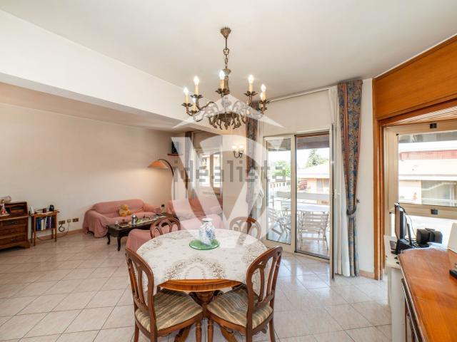 Appartamento in vendita di 106 m² in Via Antonio Santovetti