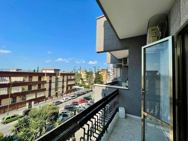 Appartamento in vendita di 106 m² in Via Alberto Viscardi, 18