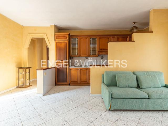 Appartamento in vendita di 106 m² in Via Artena