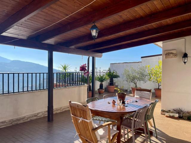 Appartamento in vendita di 106 m² in Via Arboreto, 64