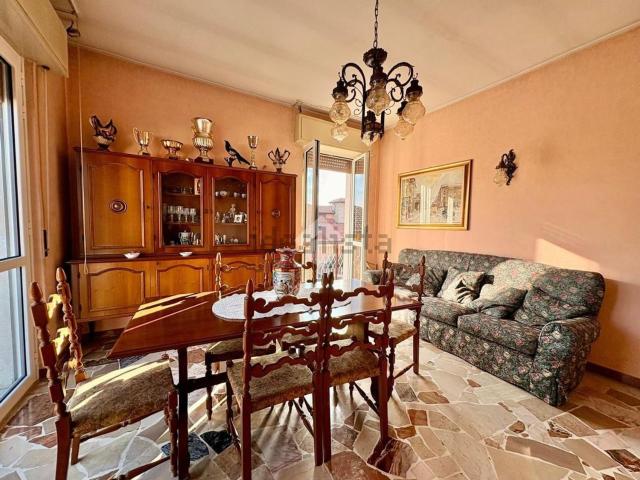 Appartamento in vendita di 106 m² in Via Bologna, 15