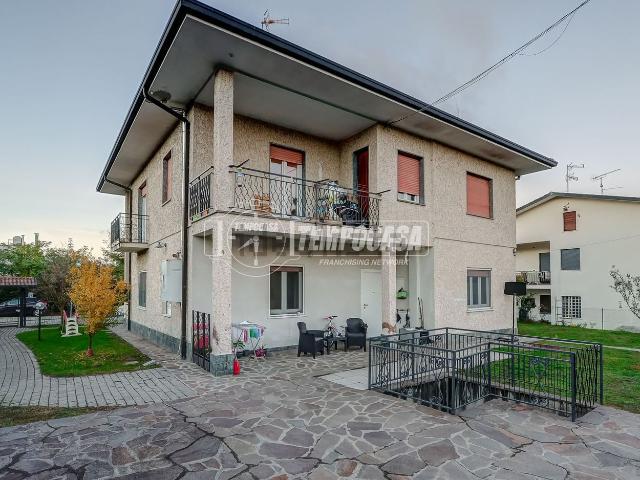 Appartamento in vendita di 106 m² in Via Benedetto Croce