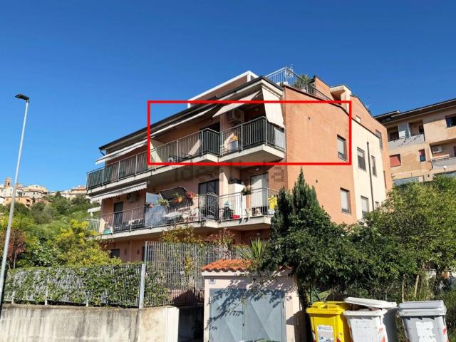 Appartamento in vendita di 106 m² in Via Giulia Fonte