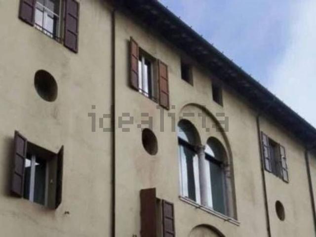 Appartamento in vendita di 106 m² in Via Giuseppe Verzaglia, 7