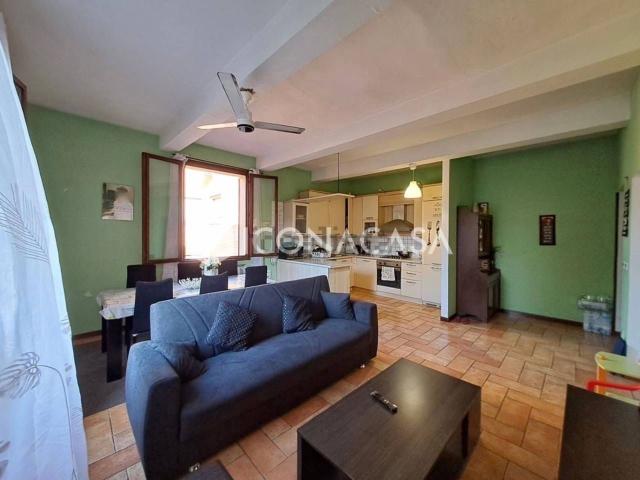 Appartamento in vendita di 106 m² in Via Giacomo Matteotti, 16