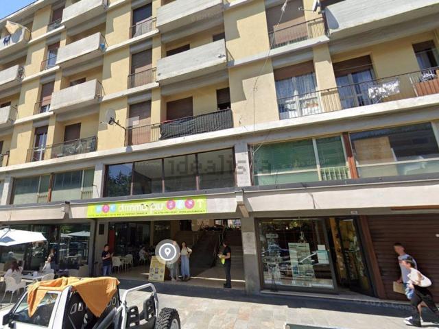 Appartamento in vendita di 106 m² in Via Giardini, 200