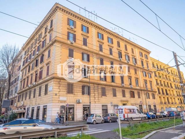 Appartamento in vendita di 106 m² in Via Giovanni Giolitti
