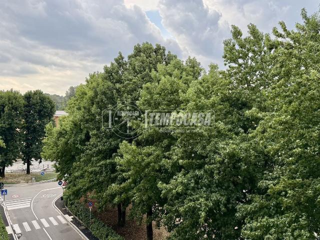 Appartamento in vendita di 106 m² in Via Gran Sasso D&apos Italia, 3