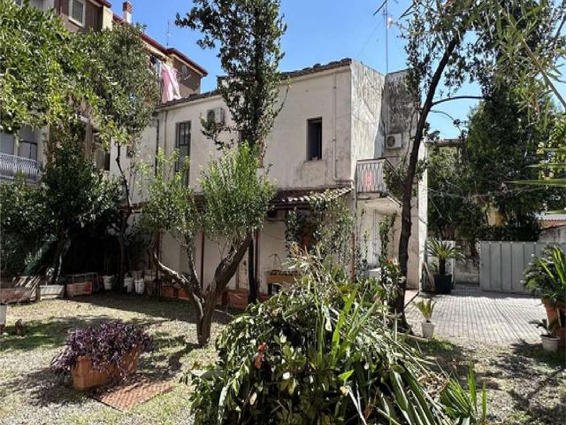 Appartamento in vendita di 106 m² in Via Dogana, 172