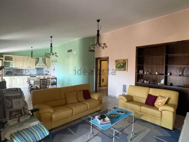 Appartamento in vendita di 106 m² in Via dalla Chiesa Generale