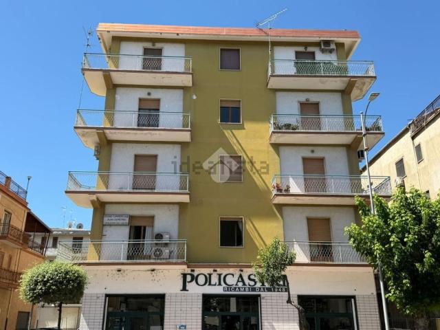 Appartamento in vendita di 106 m² in Via degli Enotri, 8