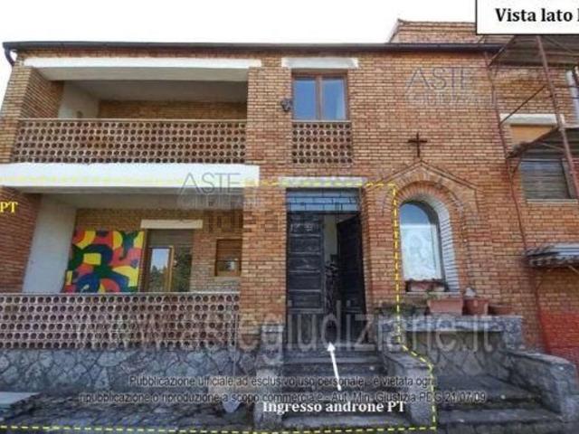 Appartamento in vendita di 106 m² in Via della Botte, 79