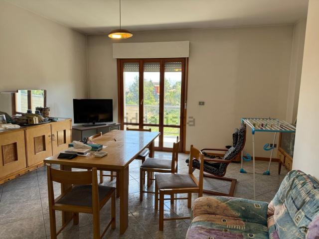 Appartamento in vendita di 106 m² in Via della Stazione, 46