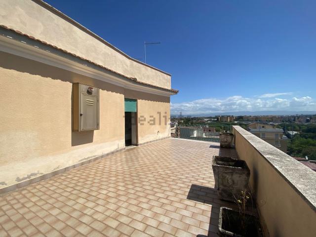 Appartamento in vendita di 106 m² in Via delle Petunie, 37