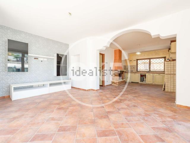 Appartamento in vendita di 106 m² in Via di Vermicino, 84