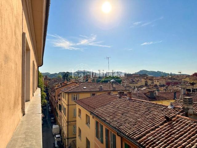 Appartamento in vendita di 106 m² in Via Fondazza