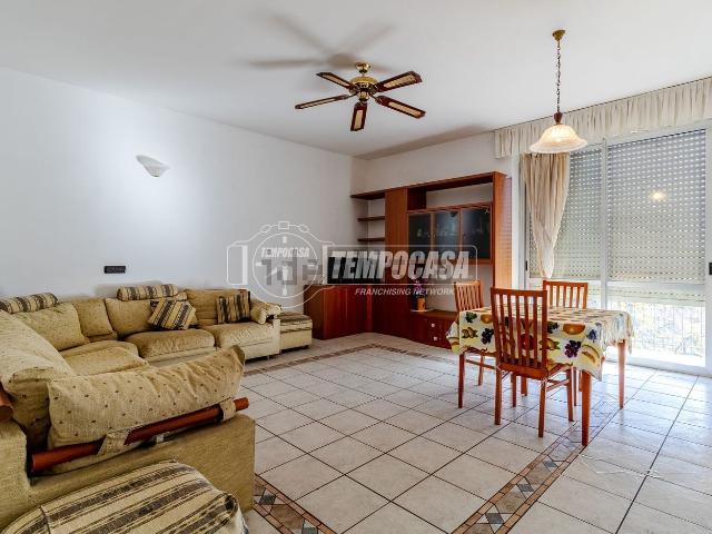 Appartamento in vendita di 106 m² in Via Francesco Martinengo, 35