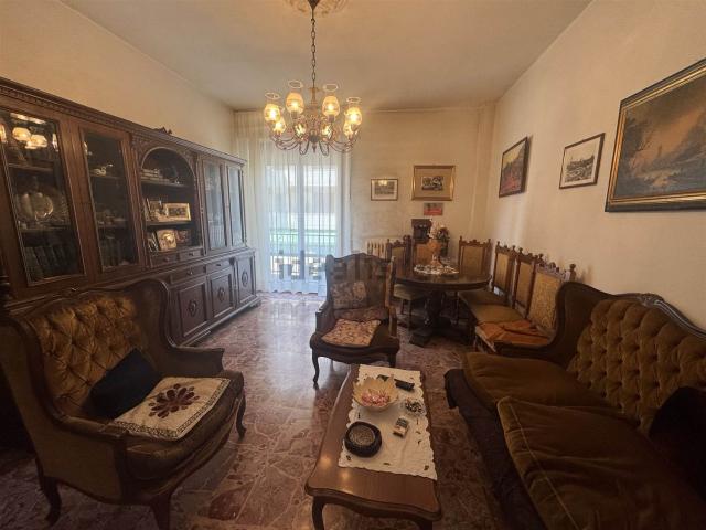 Appartamento in vendita di 106 m² in Via Fratelli Cervi, 57