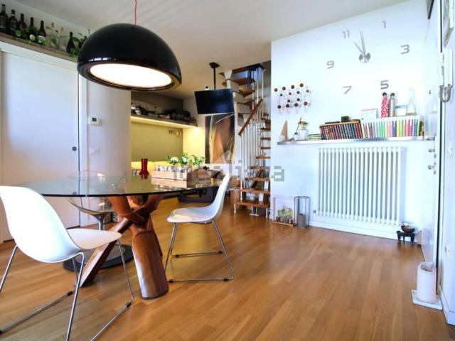 Appartamento in vendita di 106 m² in Via Hermada