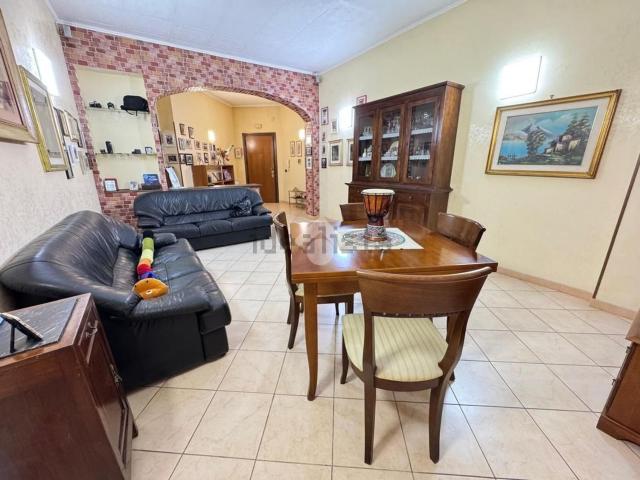 Appartamento in vendita di 106 m² in Via Isole del Capo Verde, 263