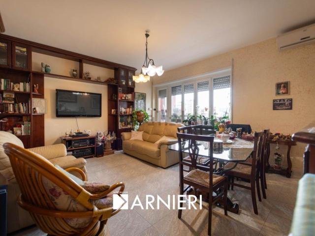 Appartamento in vendita di 106 m² in Via Ovidio, 39